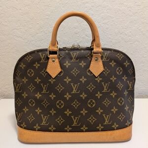 Louis Vuitton Alma MM Handbag